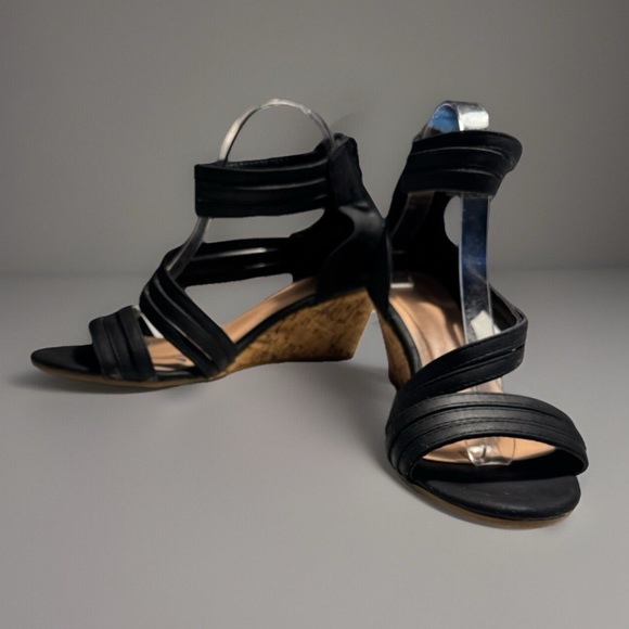Jessica Carlyle Black chic Wedge Sandals – size 10 Perfect for Any Occasion - Picture 1 of 9